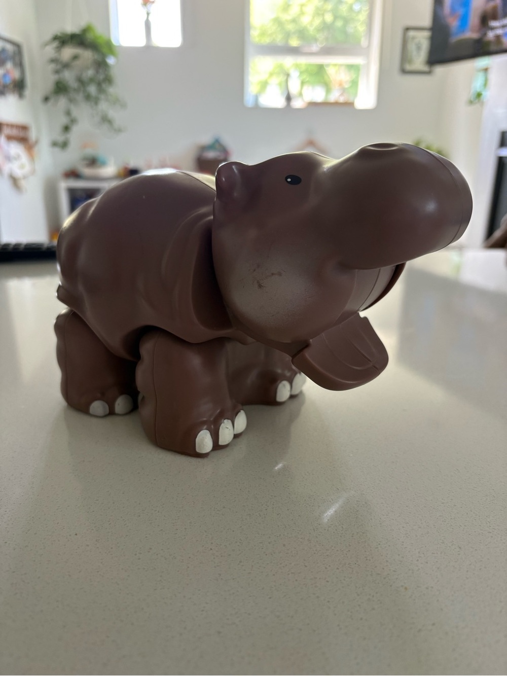 Fisher-Price Little People Big Hippo – Interactive Sounds & Noises!